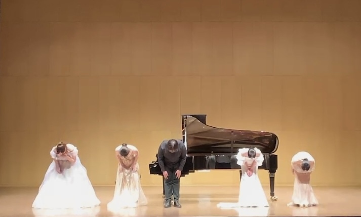 1부 커튼콜.jpg