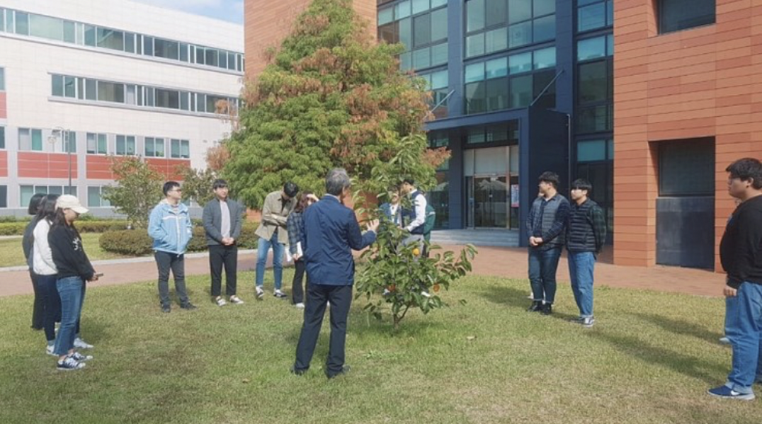 스크린샷 2021-04-23 오전 11.25.57.png