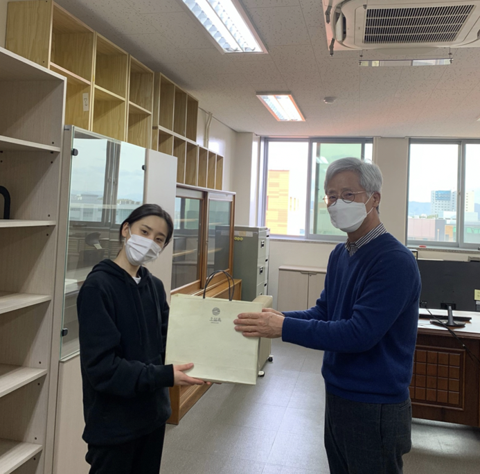 스크린샷 2021-04-23 오후 2.13.38.png