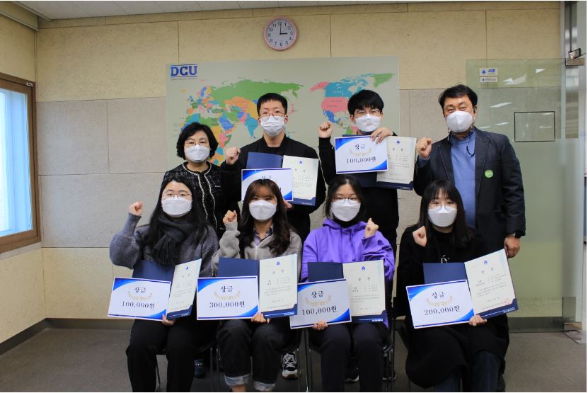 2021-2학기+비즈니스+영어+프레젠테이션+컨테스트+사진3.jpg