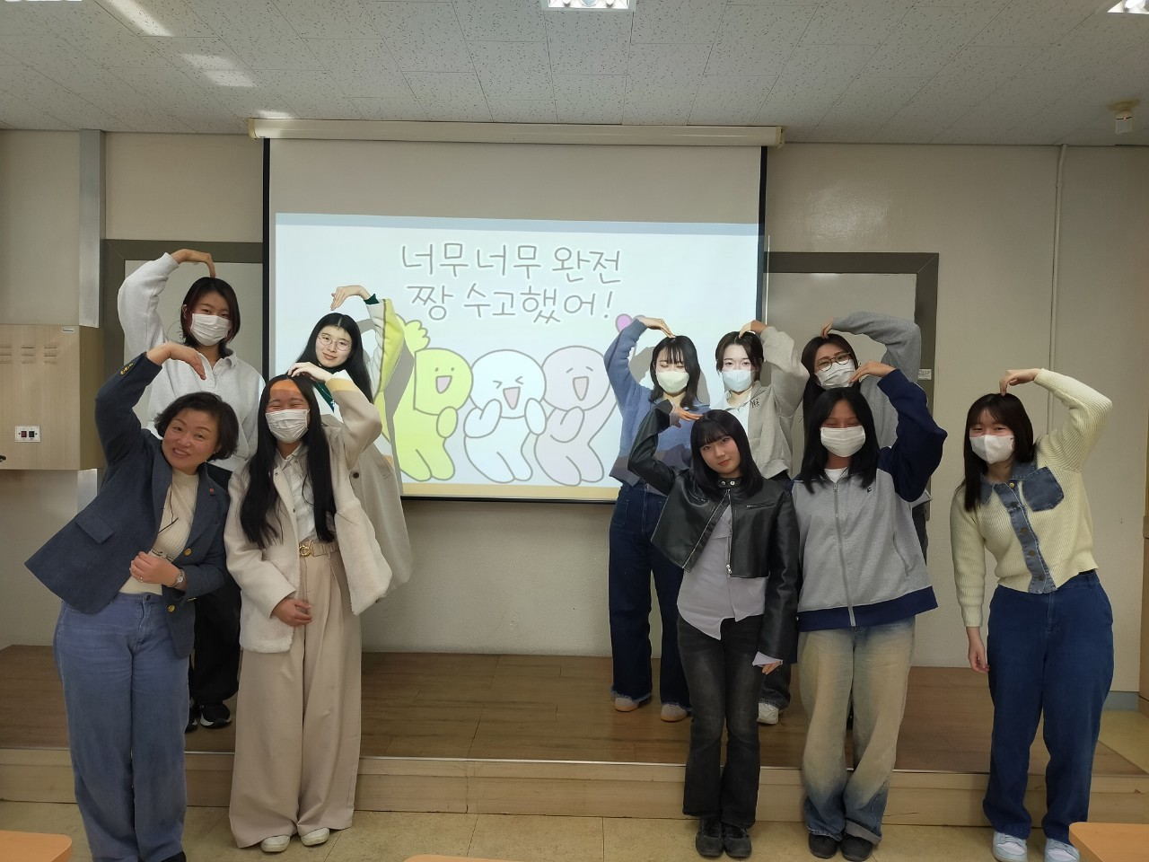 LINE_ALBUM_韓国語_250321_3.jpg