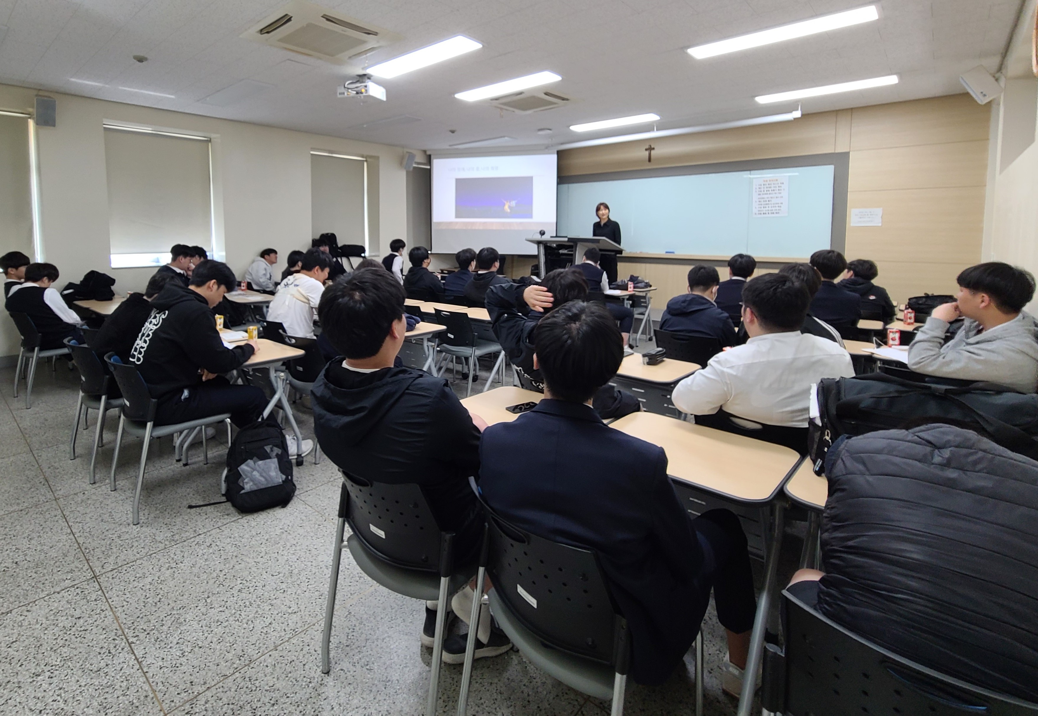 KakaoTalk_20230407_152159560_03.jpg