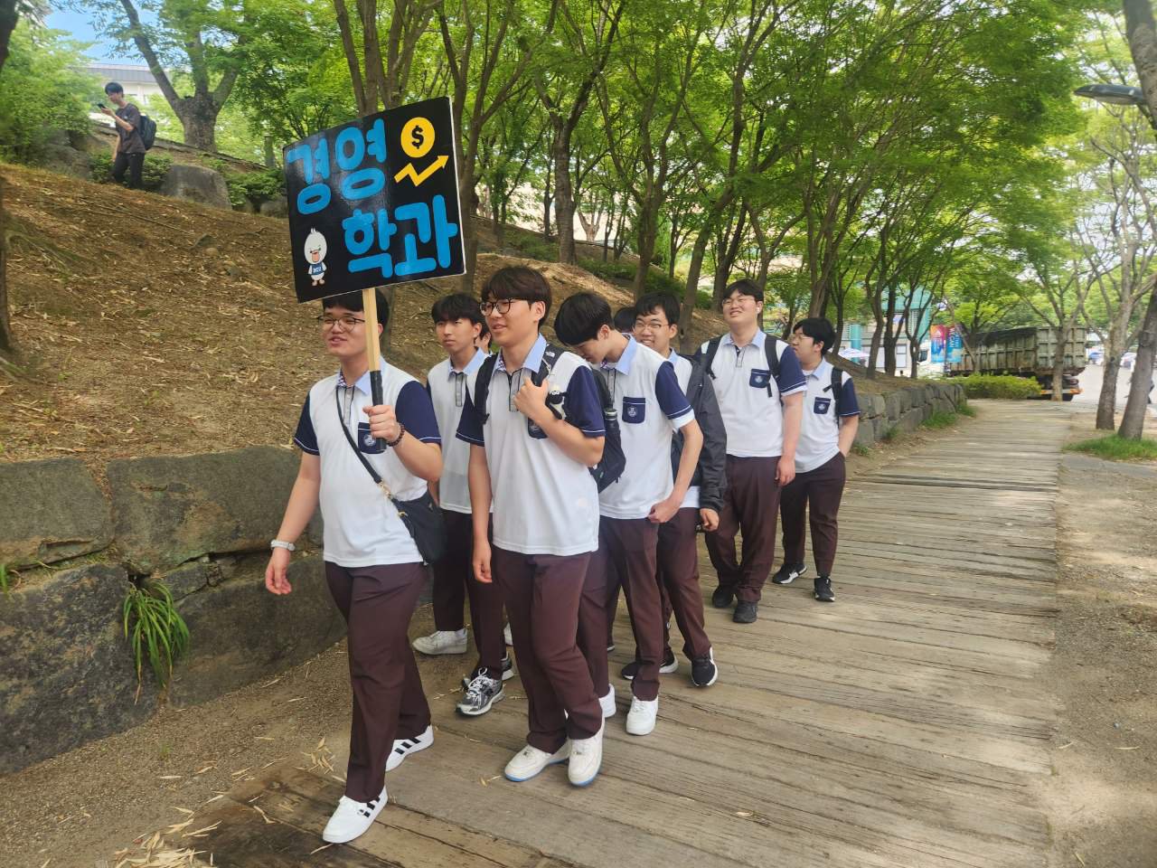 KakaoTalk_20250612_161153992_04.jpg