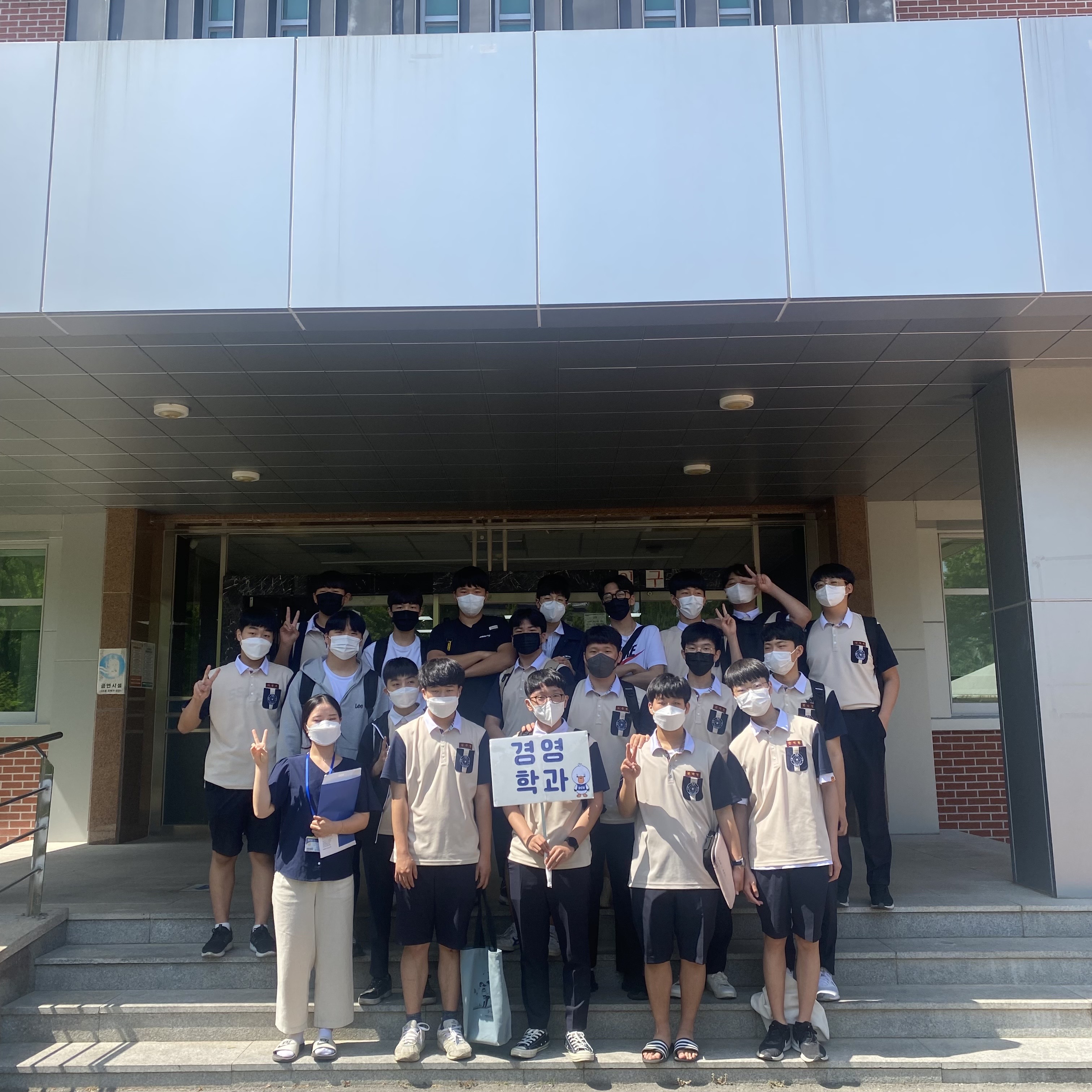 KakaoTalk_20220603_145857720_02.jpg