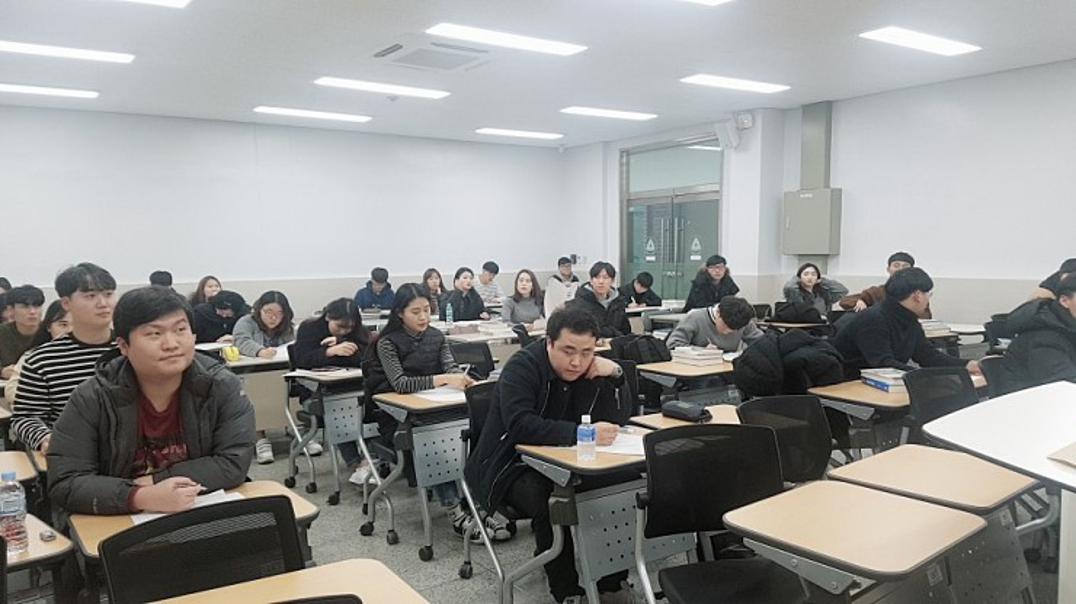 2018 경제금융부동산금융 전공경시대회2.jpg