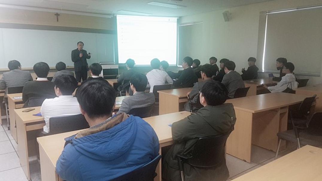 2018년11월 100년대학 전공체험 특강 - 달성고2.jpg