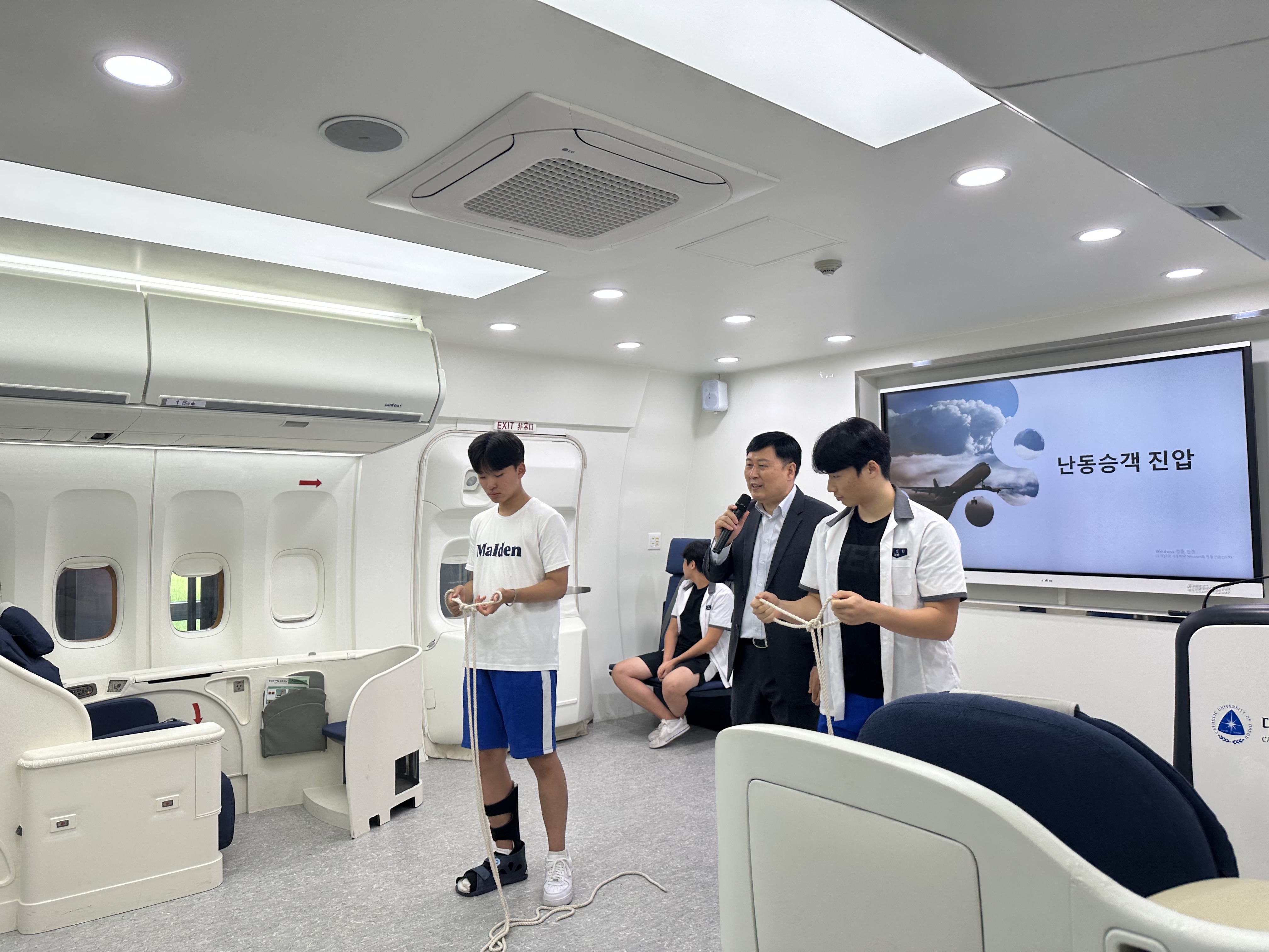 KakaoTalk_20230719_160901850_22.jpg