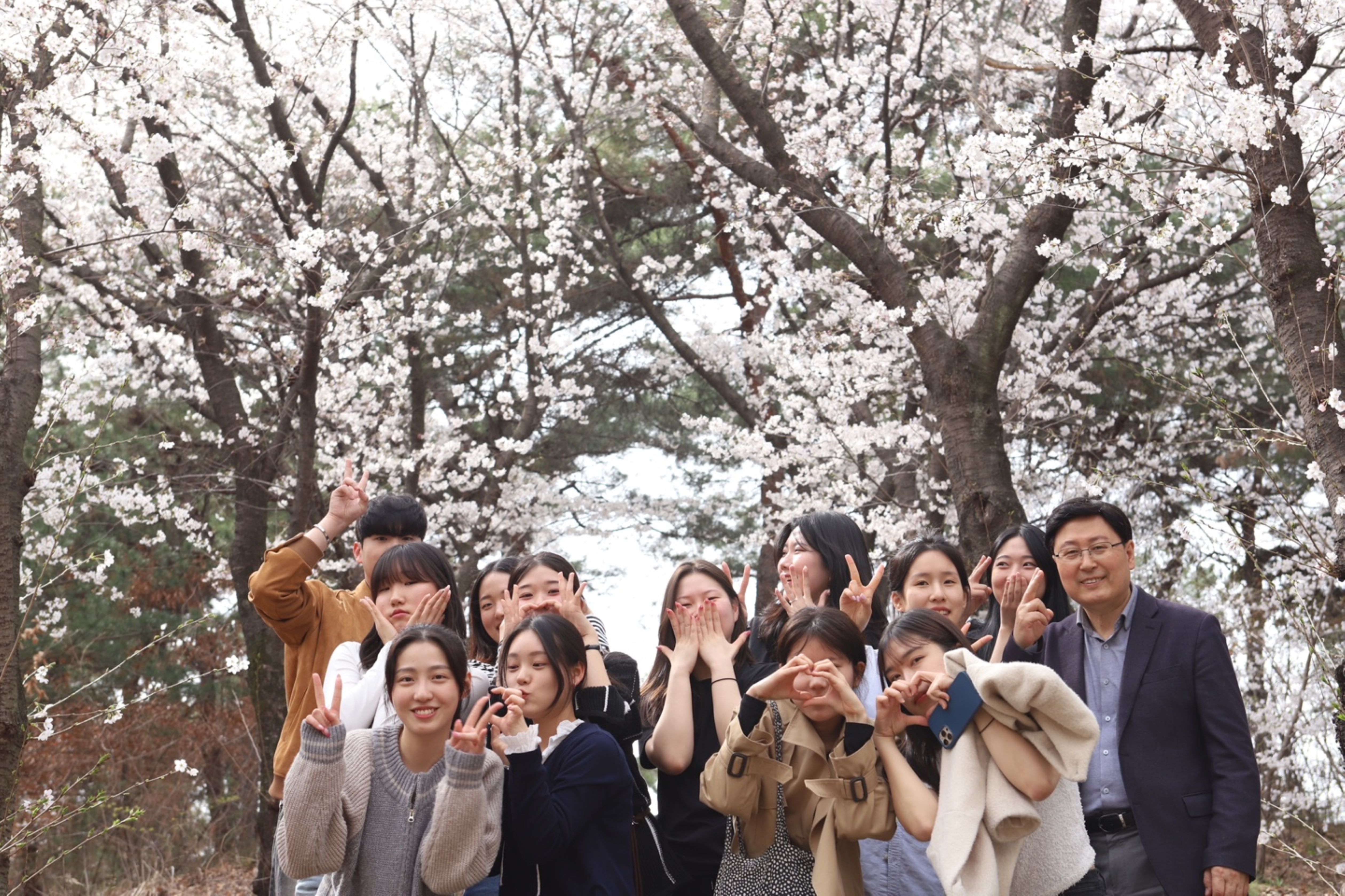 4학년벗꽃 야외수업_사이즈 수정2.jpg