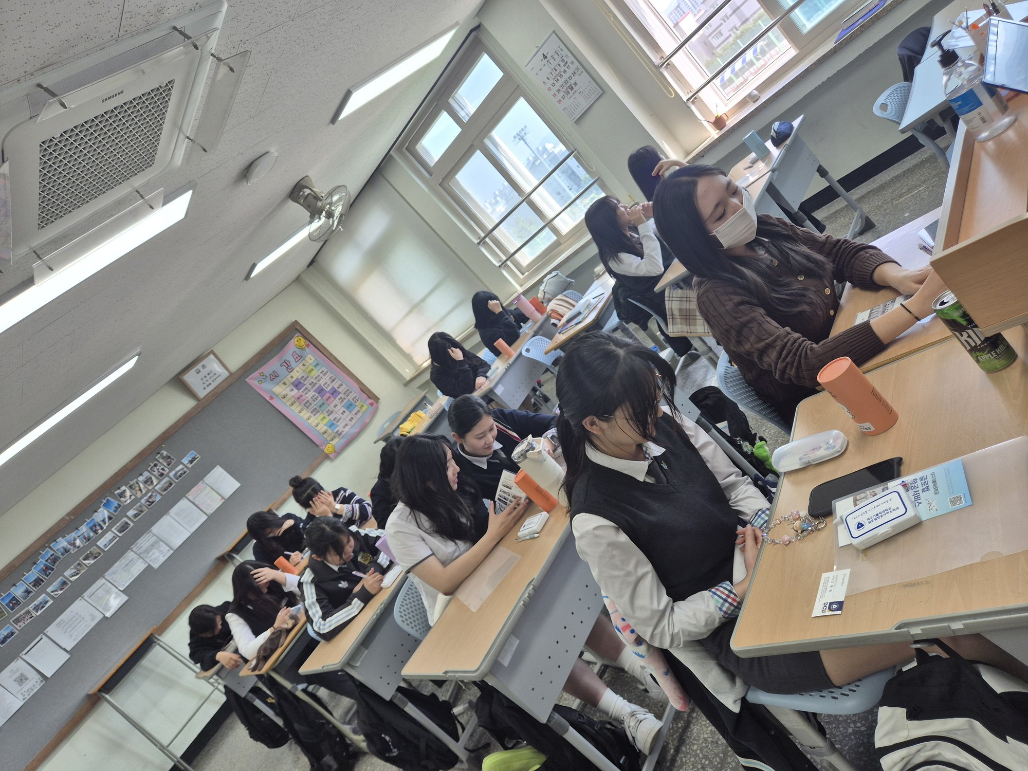 action["image_no"]