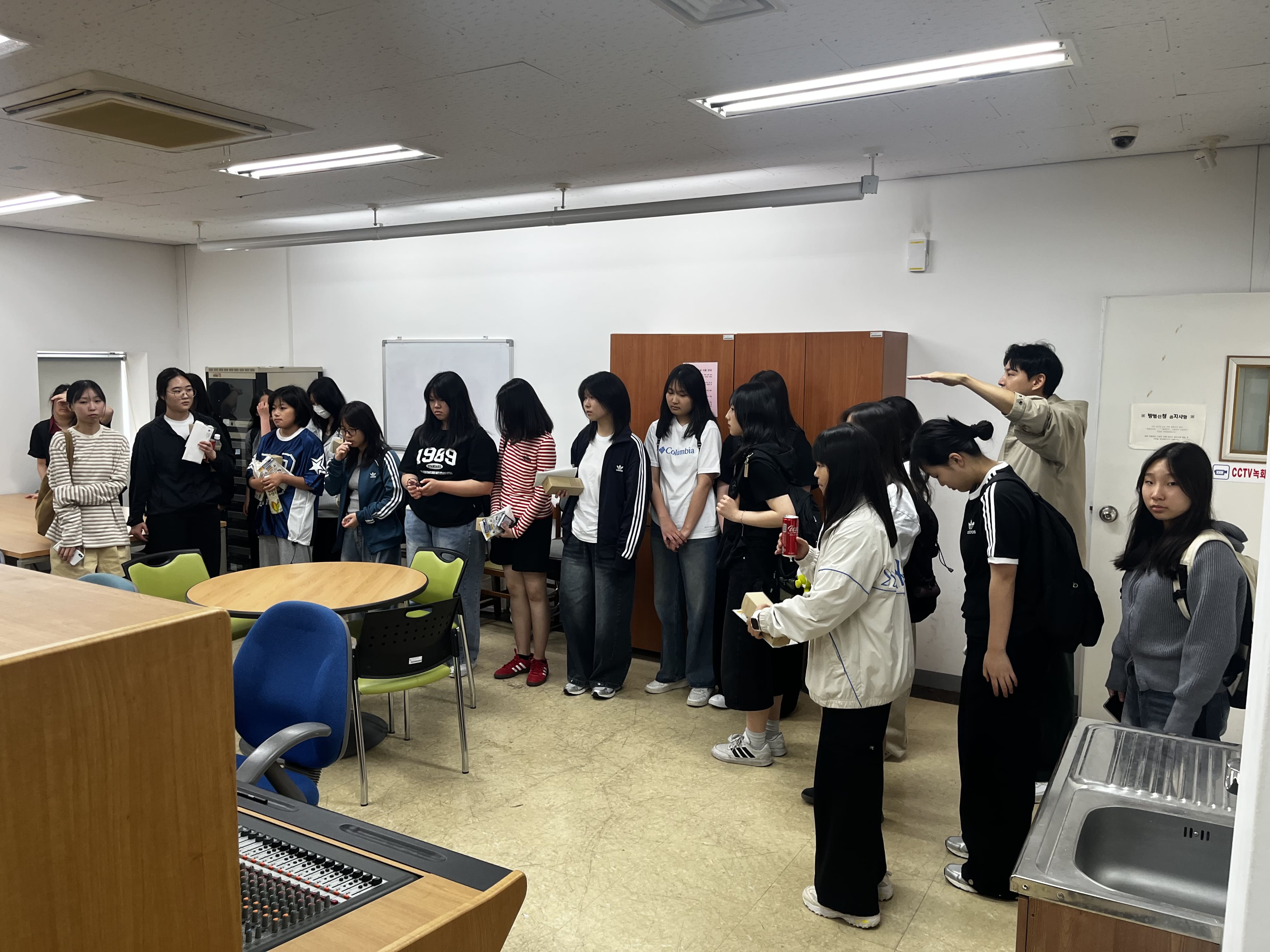 KakaoTalk_20250527_160510963_05.jpg