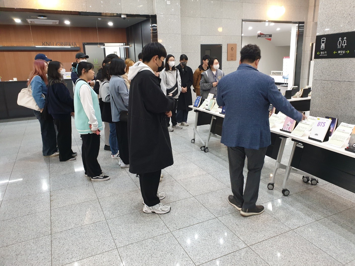 [동아리][도파라치] 2023.04.07 경북대학교 도서관 견학3.jpg