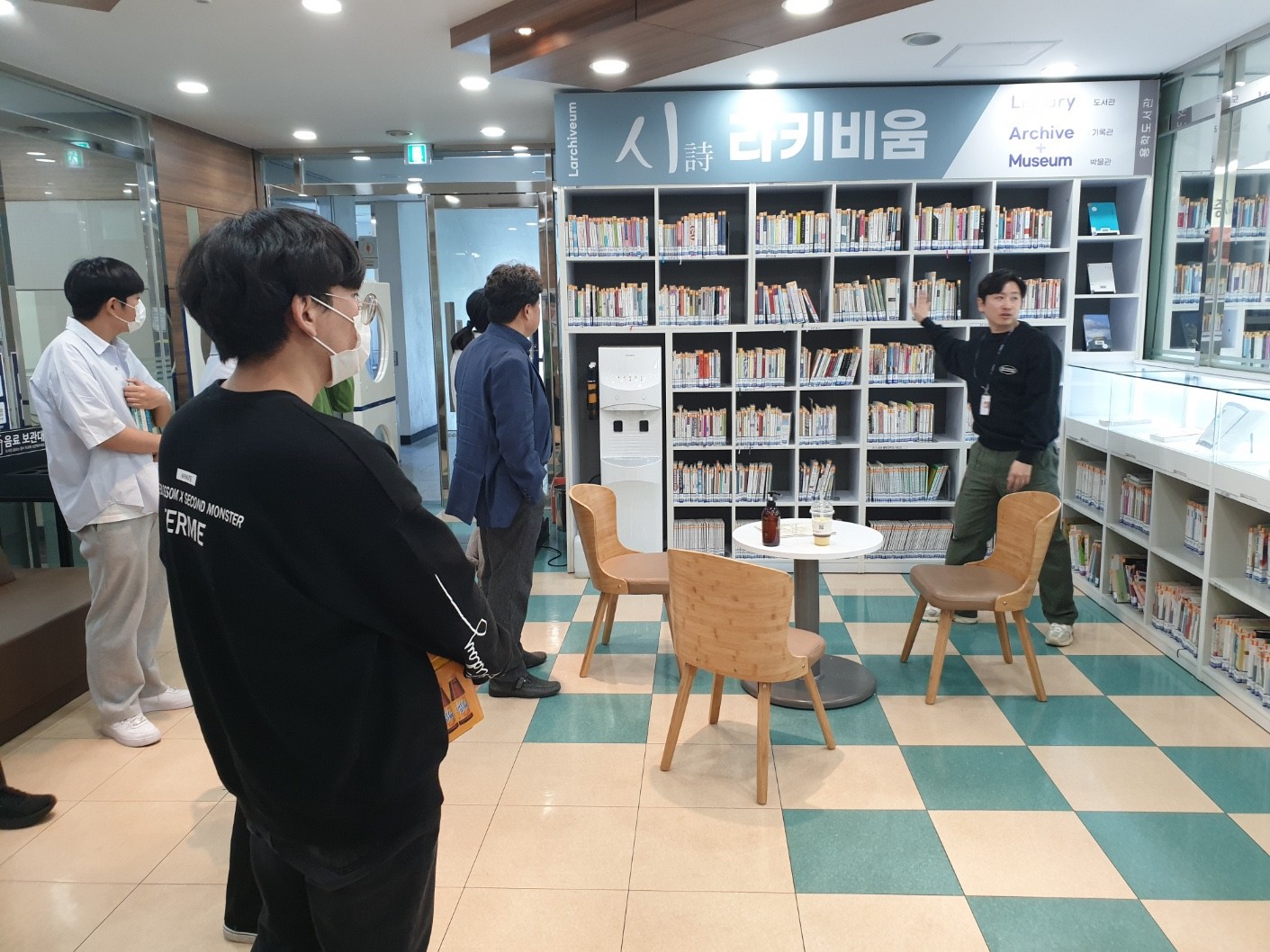 [동아리][도파라치] 용학도서관 견학5.jpg