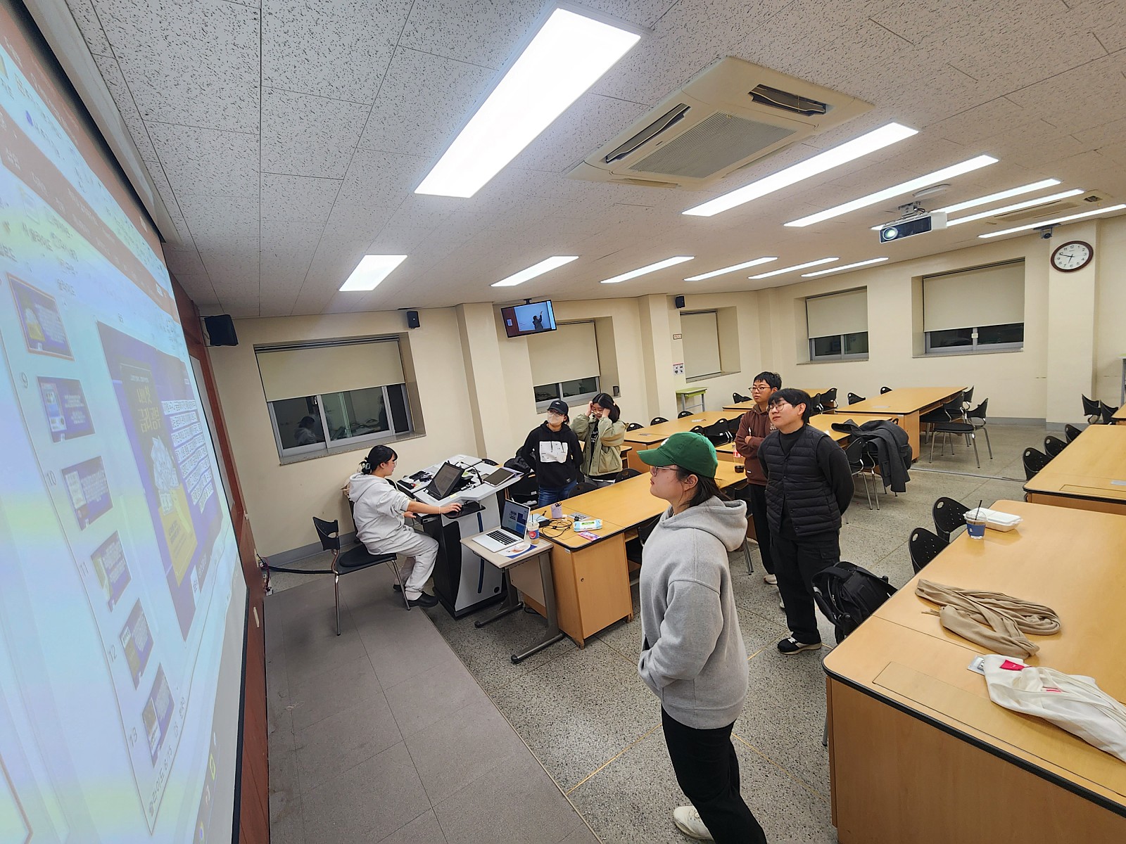[동아리][슬기로운 독서생활] 2023.11.14_5차_포스터 디자인&구성토의7.jpg