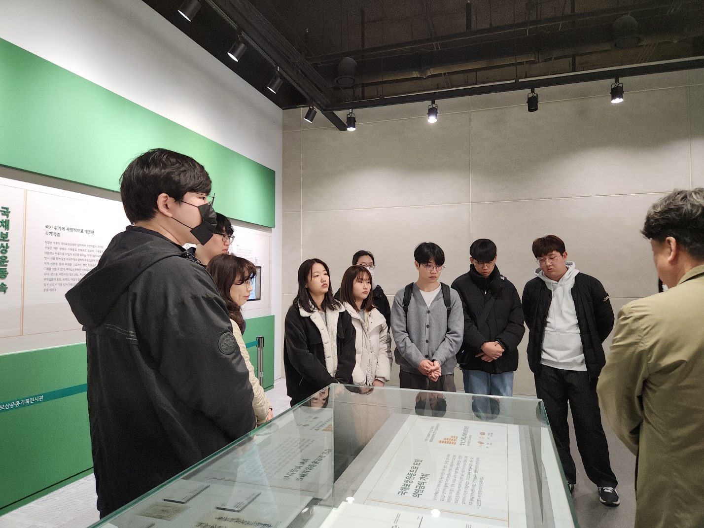 [동아리][도파라치] 2024.03.22. 국채보상운동기념도서관 견학 (2).jpg