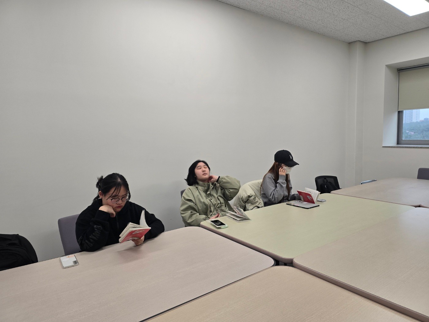 [동아리][Reading Aloud] 2024.03.25 Esio Trot 학습 (1회차) (3).jpg