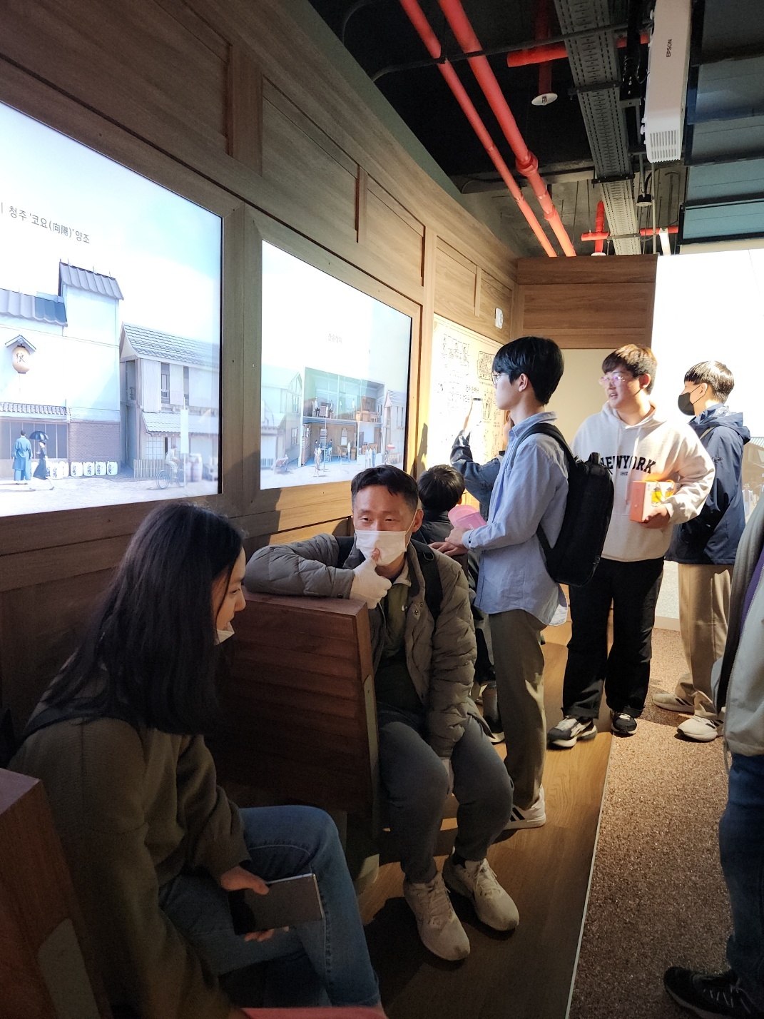 [동아리][도파라치] 2024.04.05 부산 근현대역사관 및 보수동 책방골목 견학 (3).jpg