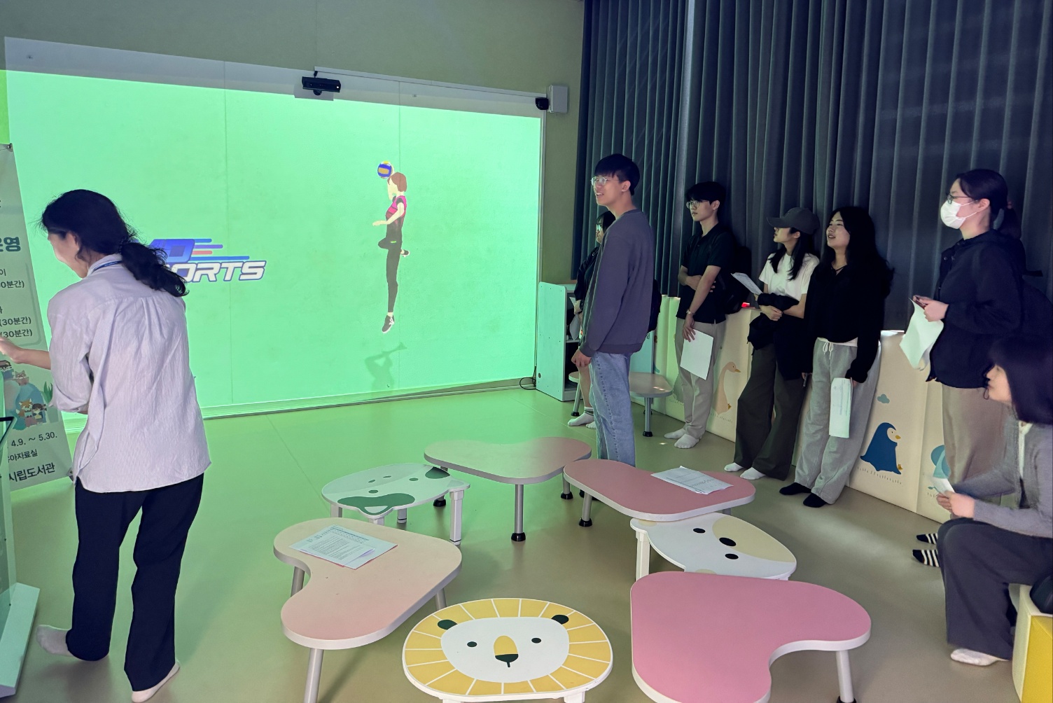 [동아리][도파라치] 2024.05.03 경산시립도서관 견학 (2).jpg