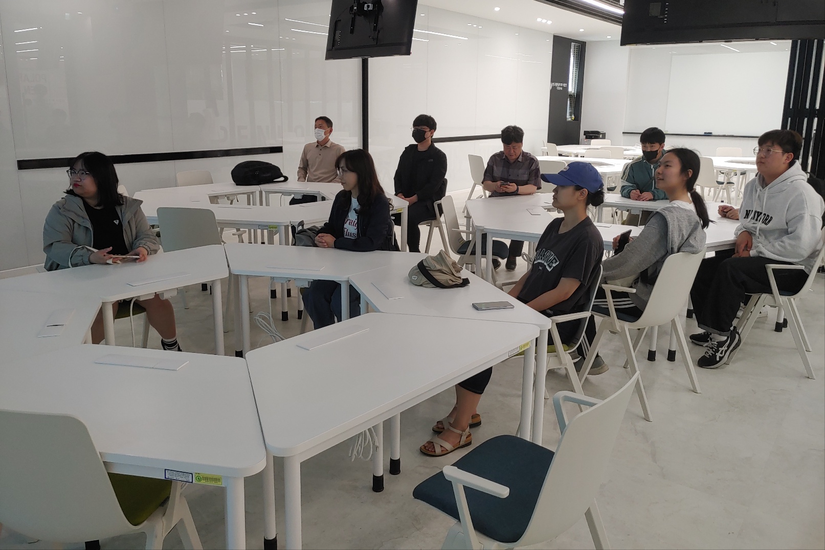 [동아리][도파라치] 2024.05.10 대구대학교 창파도서관 견학 (4).jpg