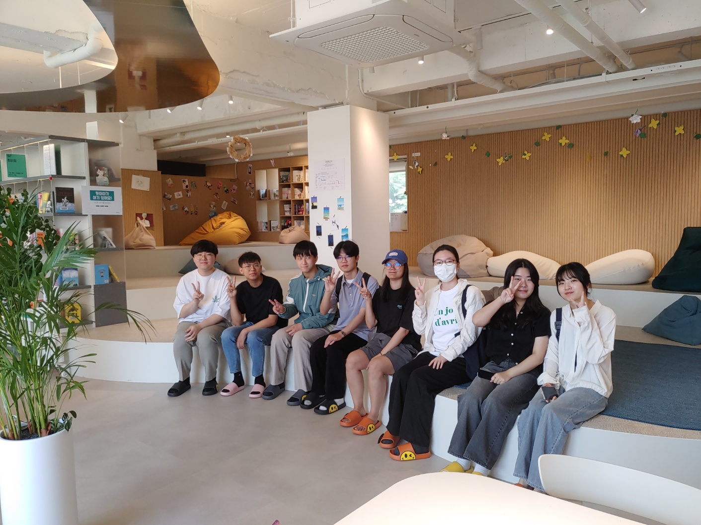 [동아리][도파라치] 2024.05.24 대구2·28기념학생도서관 견학  (4).jpg