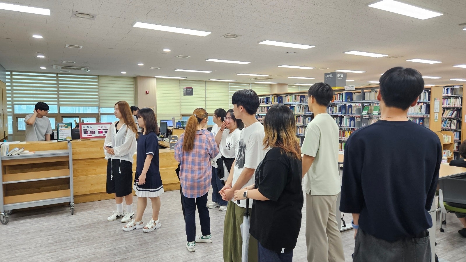 동아리도파라치_2024.09.20._범어도서관_견학_(3).jpg