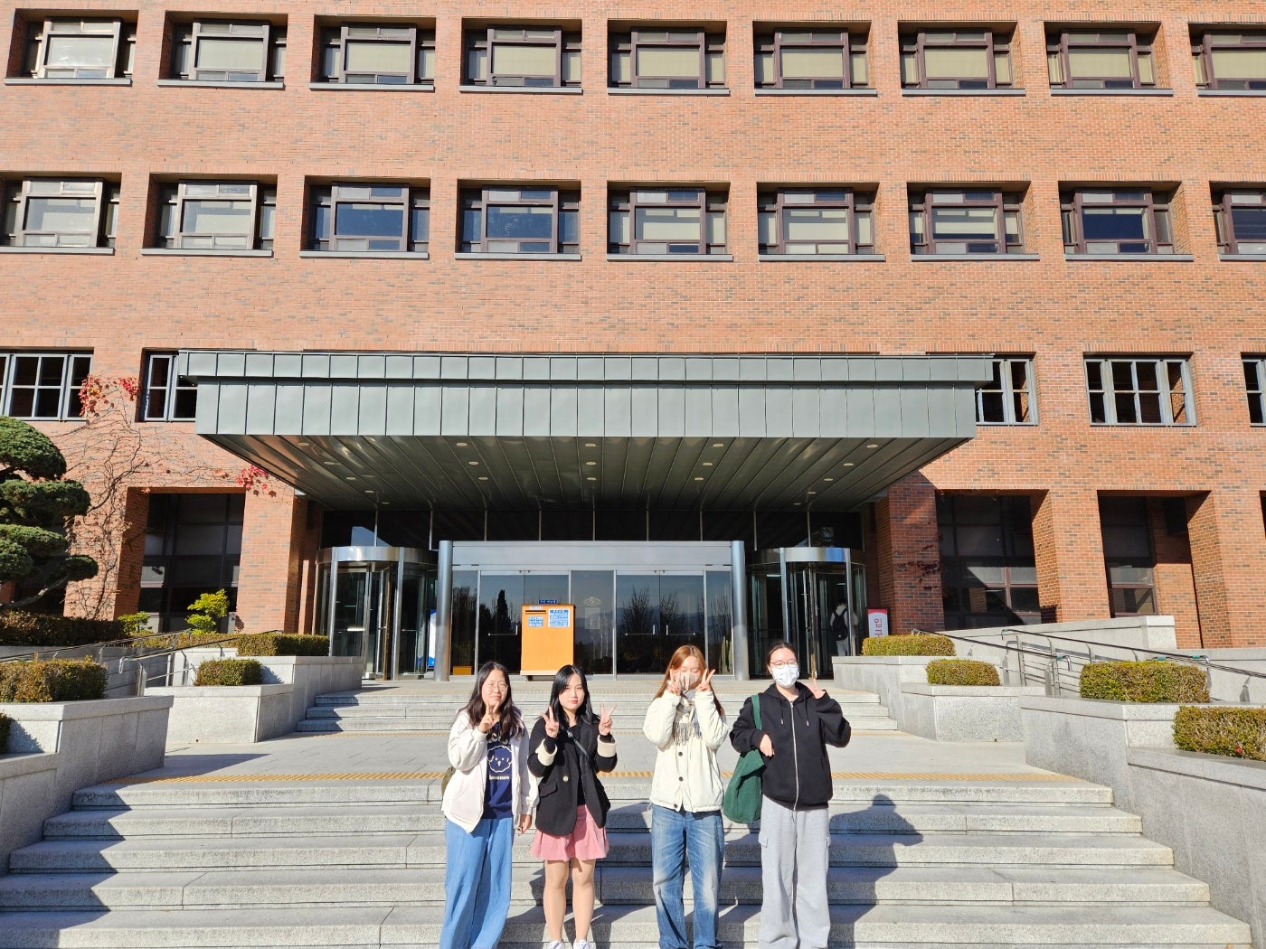 동아리도파라치_2024.11.22._계명대학교_동산도서관_견학_(4).jpg