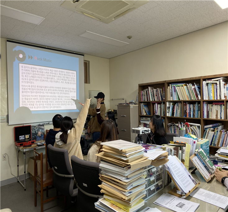 Popurarian__2019.11.06_대중_문화_이해하기_-_팝송_장르_Rock_소개 2.png