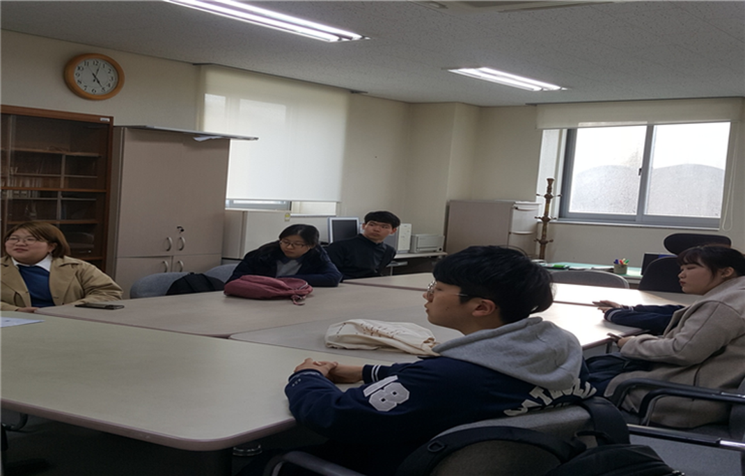 [슬기로운 독서생활] 2019.03.14 동아리 ot 2.png