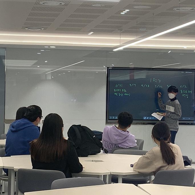 [슬기로운 독서생활] 2021.03.31 이번 학기 계획 및 포스터 구상 3.jpg