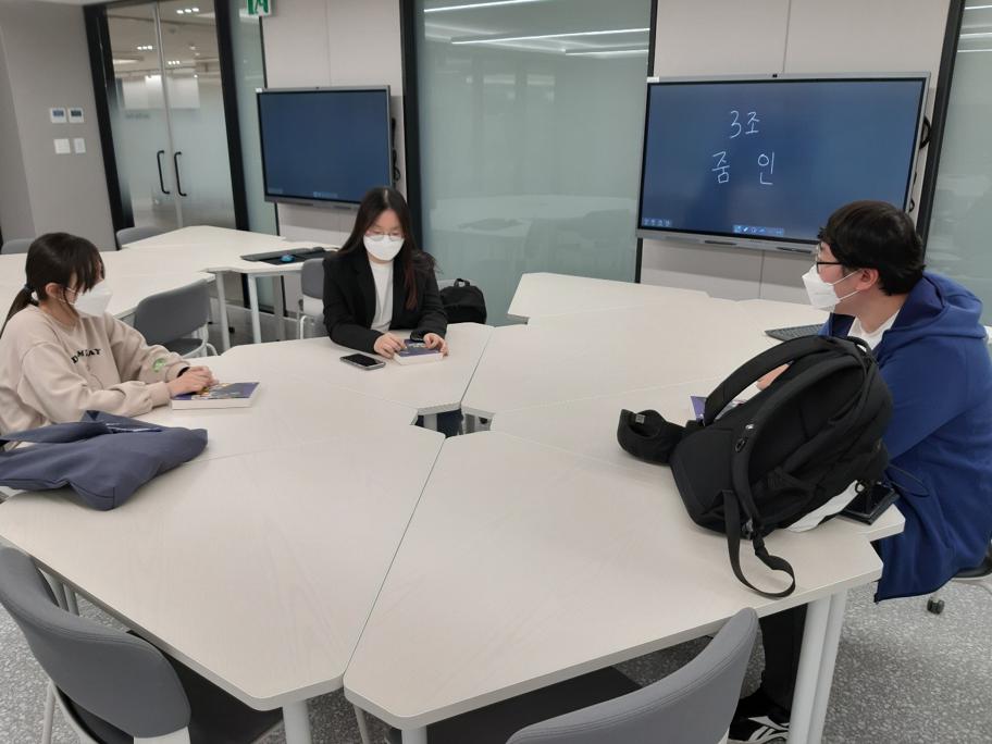 [슬기로운 독서생활] 2021.03.31 이번 학기 계획 및 포스터 구상 5.jpg