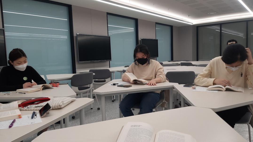 [벽돌책 읽기 모임] 2021.03.24 지리의 힘 - 서유럽 파트 읽기 3.jpg