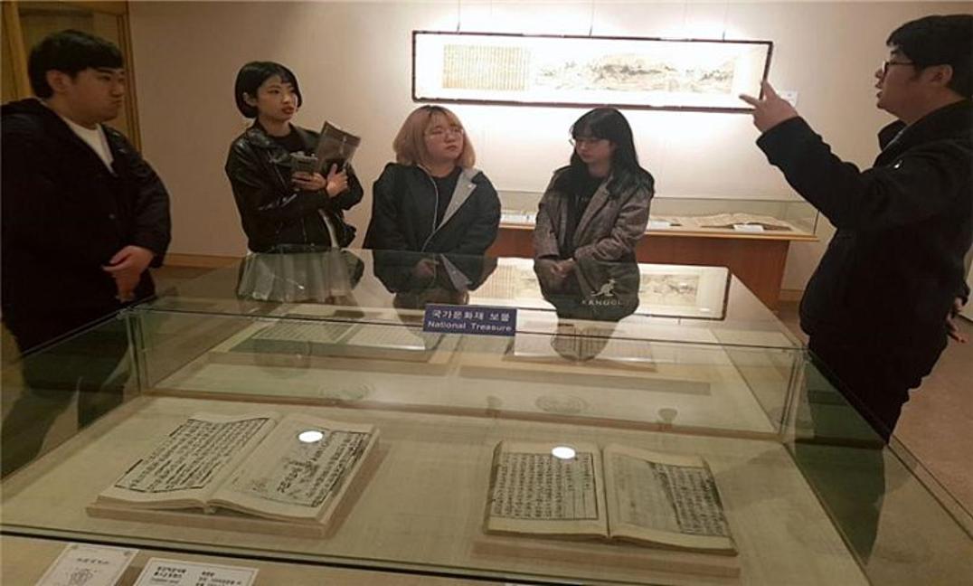 [진품명품] 2019.03.26. 계명대학교 동산도서관 벽오고문헌실 견학 2.jpg