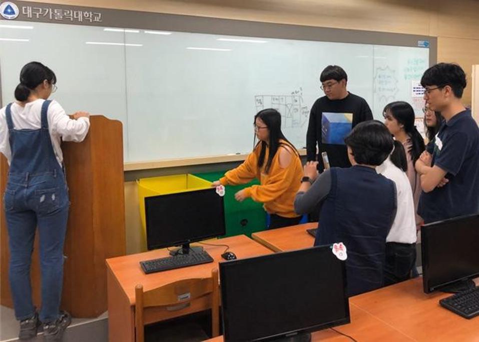 [진품명품] 2019.09.25 파손 및 오손된 자료 복구 및 보존처리 위한 기초 작업 4.jpg