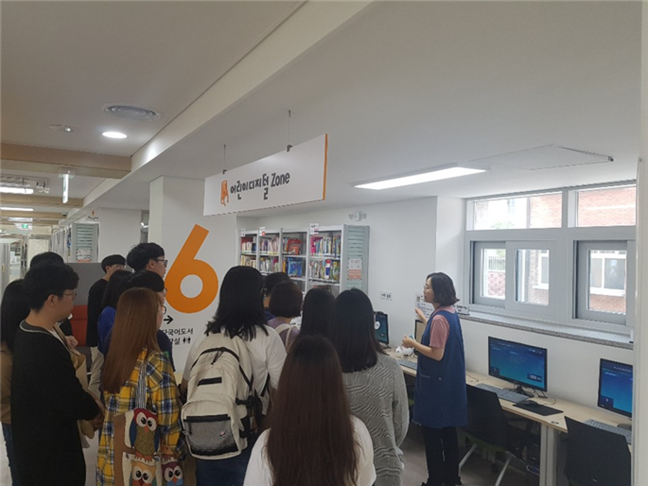 [도파라치]2019.09.27 대구 2.28기념학생도서관 견학 2.png
