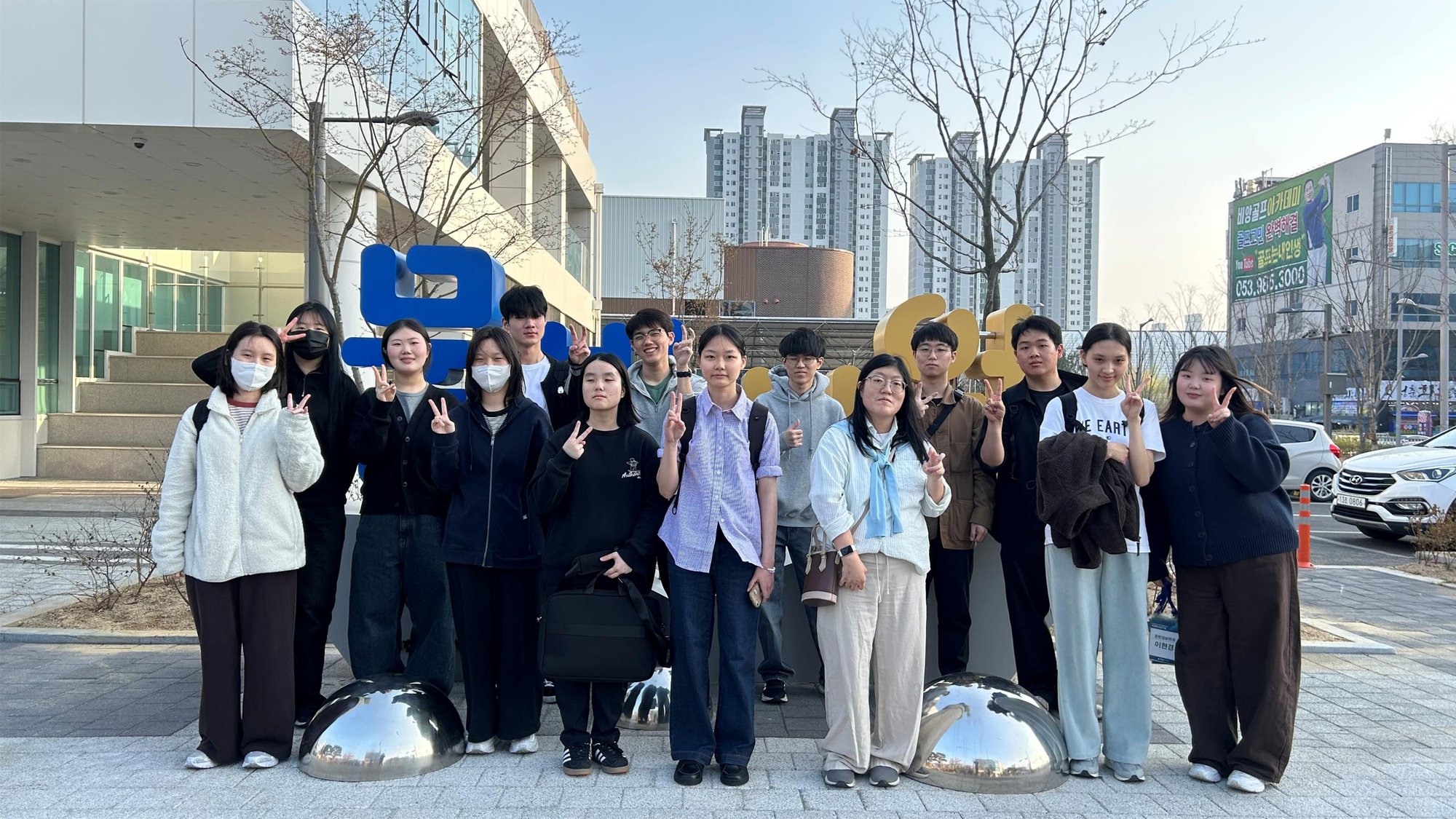 20260328 매체의역사전시전 물빛서원_1.png