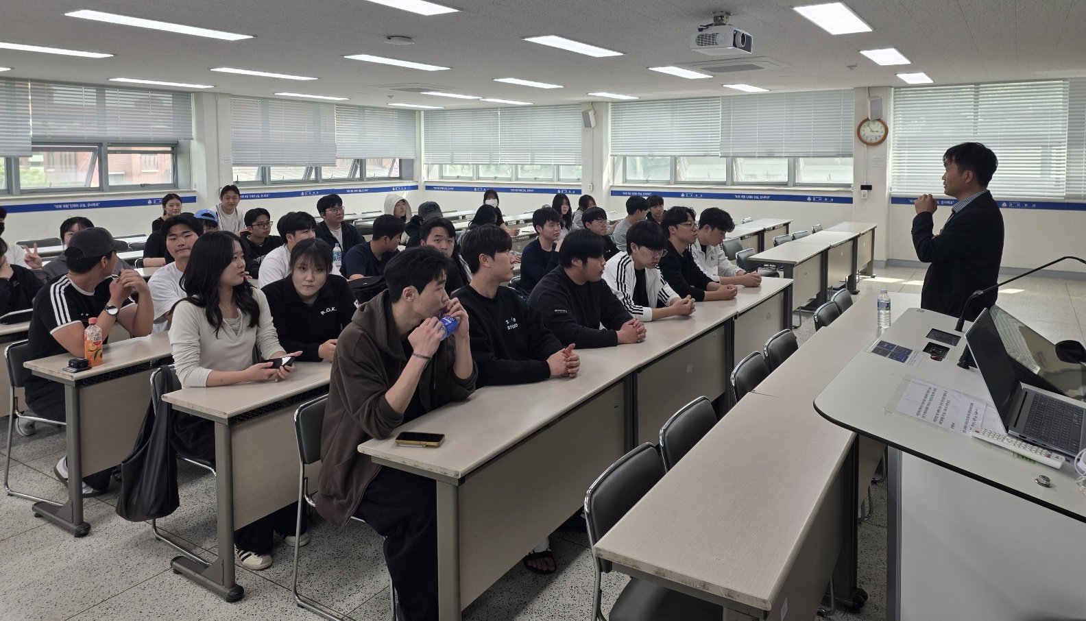 사진2(천종웅 War Lao 대표).jpg